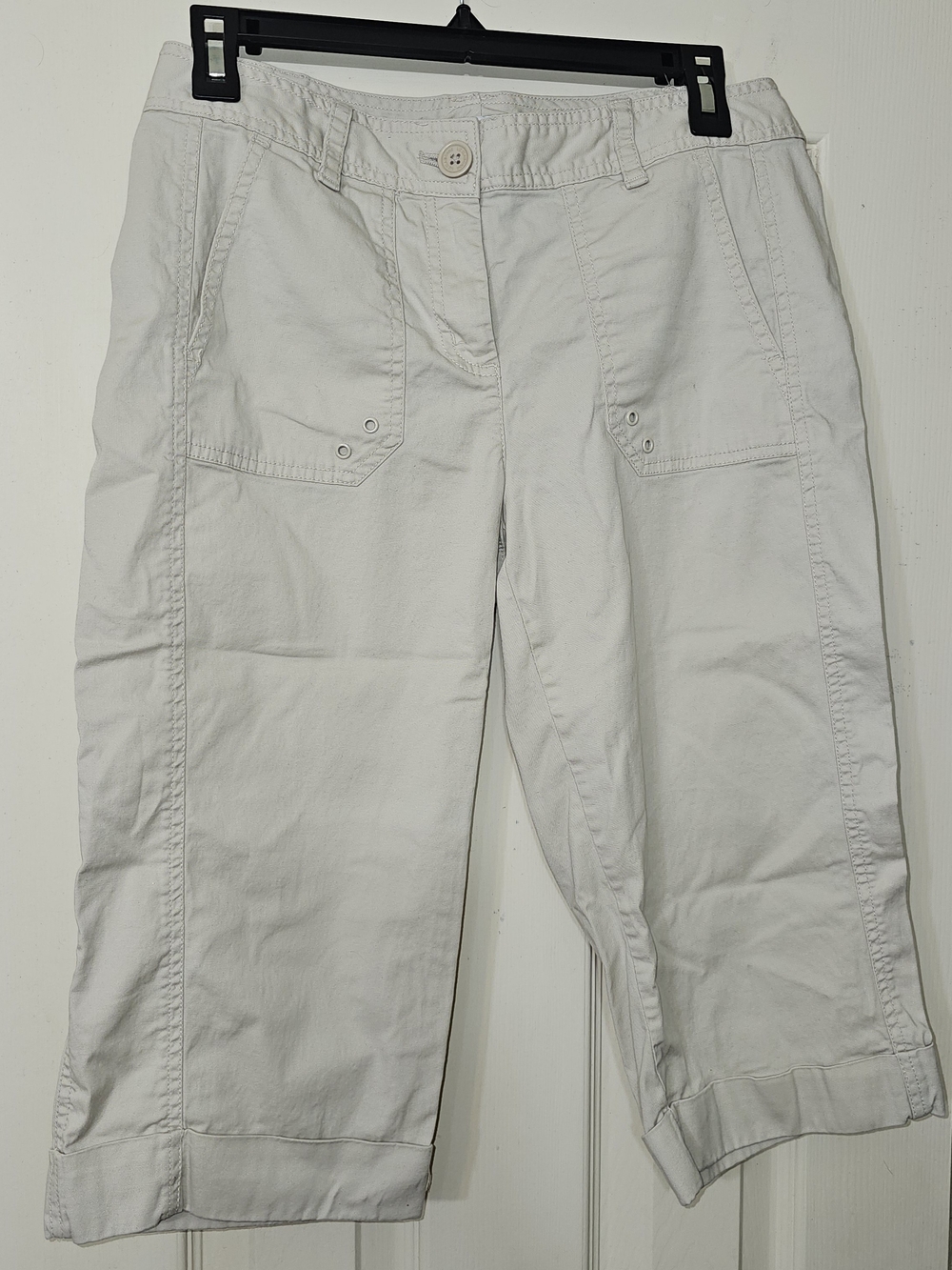Liz Claiborne Petite Stretch Capri in Light Beige